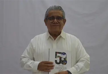 Juan Ramón Manjarrez celebra 50 años del Difocur con un libro que honra la cultura sinaloense