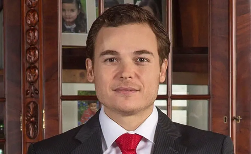 Como CEO de Vitro, Adrián Sada Cueva ha mantenido el legado familiar. Foto: Cortesía