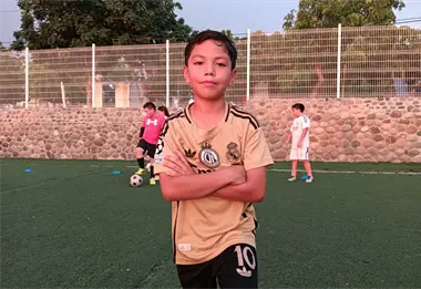 Manuel Castillo, el niño futbolista de la Nakayama, Culiacán, que sueña en grande
