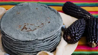 Las tortillas de maíz negro nixtamalizado llegan a Sinaloa: conoce sus beneficios para salud y dónde encontrarlas