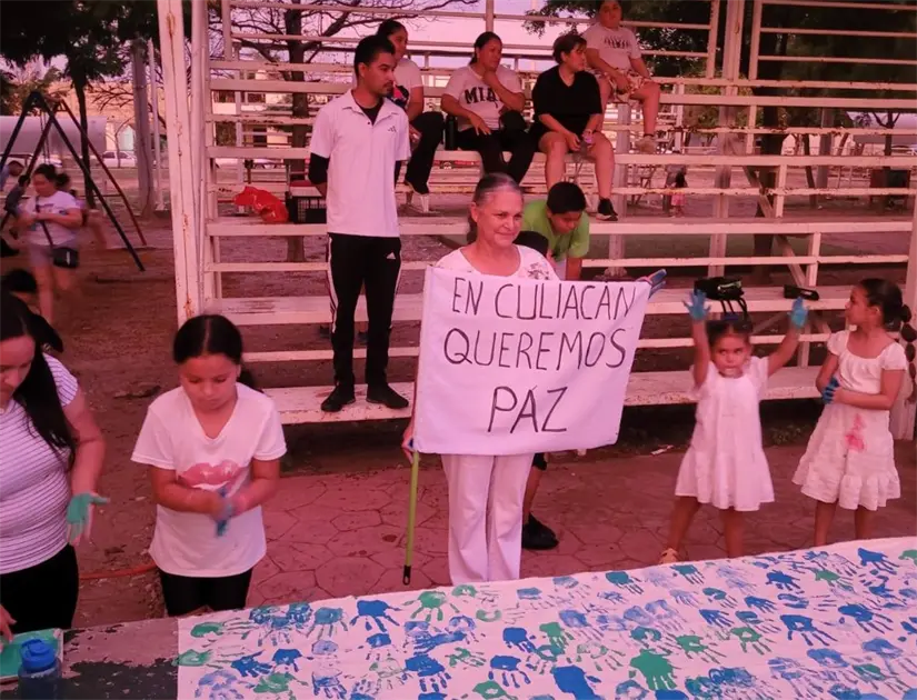 Desde la creación de una manta simbólica hasta actividades llenas de unión, la comunidad mostró que la paz se vive con alegría y compromiso. Foto: Cortesía/TBN