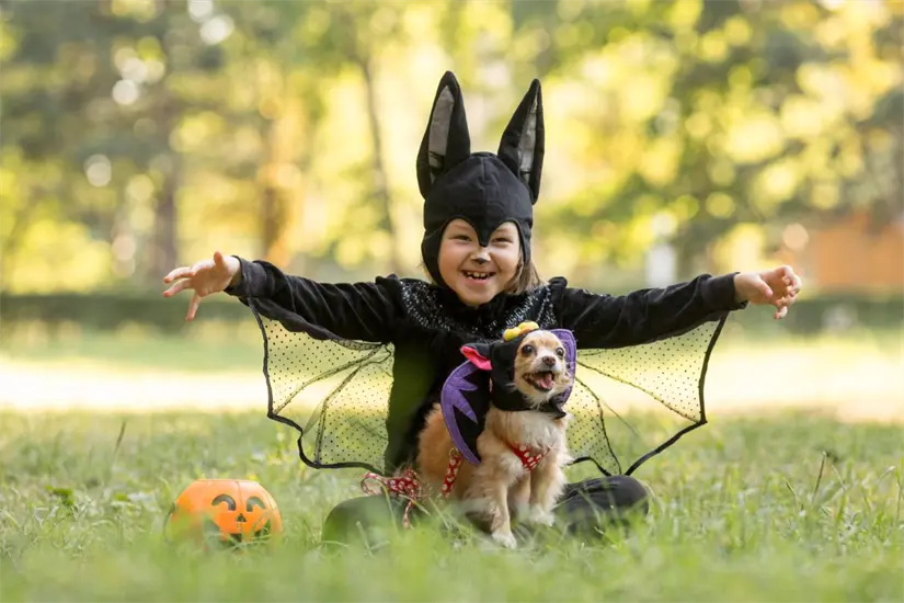 Patitas de Fantasía es el nombre del concurso de disfraces para mascotas de Tijuana. Foto:  Freepik