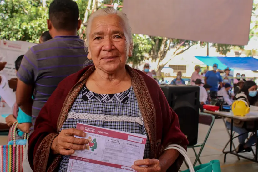 Debes tener actualizado tu domicilio para evitar perder tu Pensión del Bienestar. Foto: Cortesía.