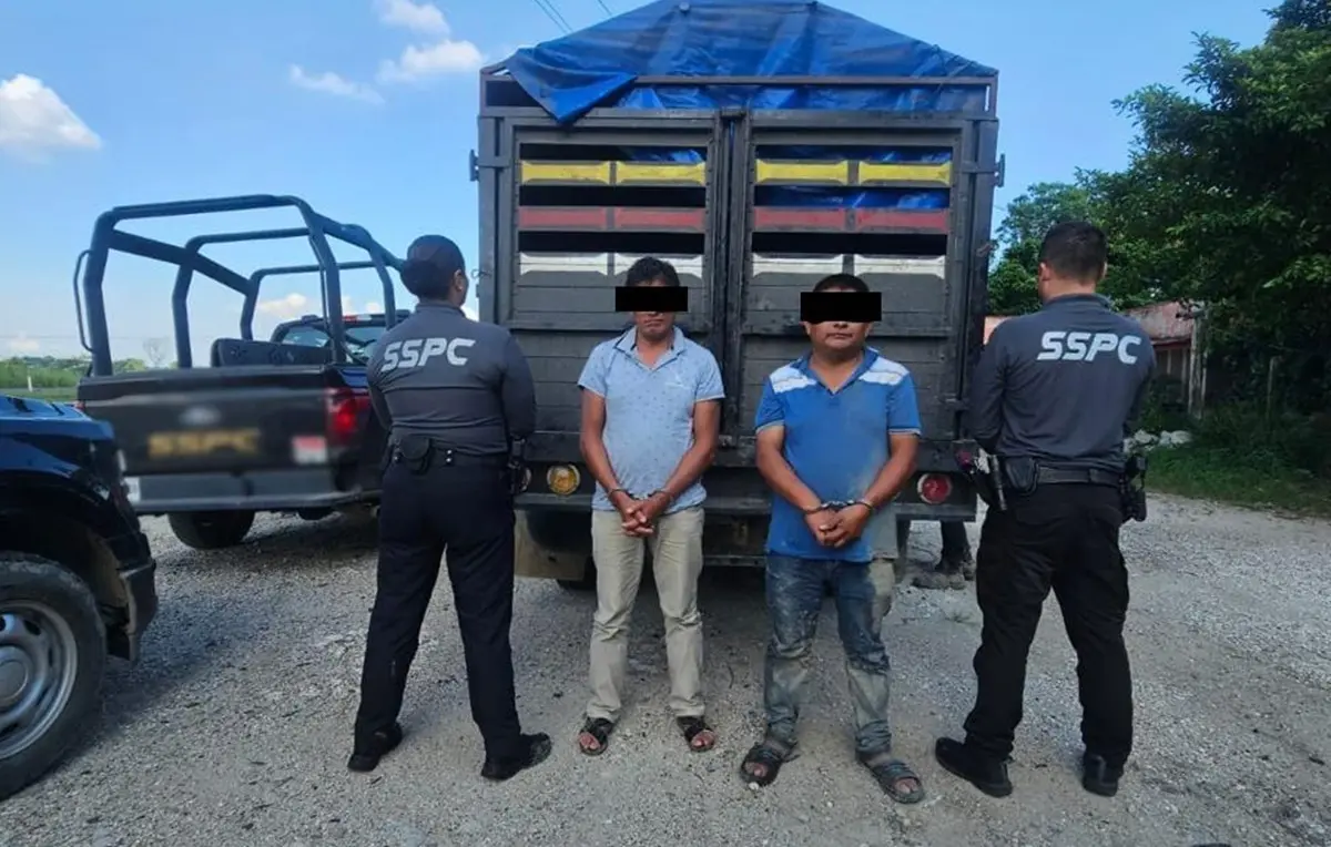 Gracias a una revisión preventiva en la carretera Villahermosa-Coatzacoalcos, autoridades lograron asegurar un importante cargamento de marihuana.
