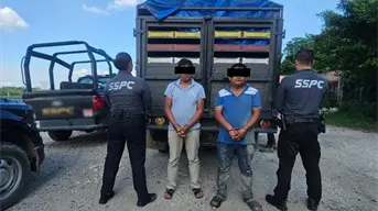 Detienen en la carretera Villahermosa-Coatzacoalcosa a dos hombres con 300 kilos de marihuana