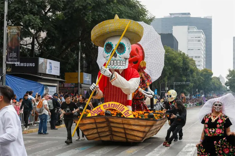 No te pierdas el tradicional desfile de Día de Muertos en CDMX. Foto: Cortesía.
