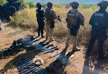 Operativo militar repele a 7 agresores en zona norte de Culiacán; aseguran arsenal y equipo táctico