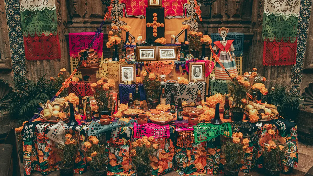 Esta es la fecha en la que debes colocar el altar de muertos. Foto: Unsplash.