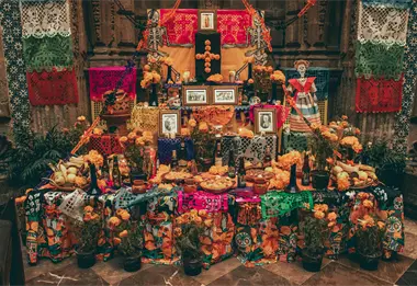 Día de Muertos 2025: ¿Cuándo se debe poner el altar de muertos?
