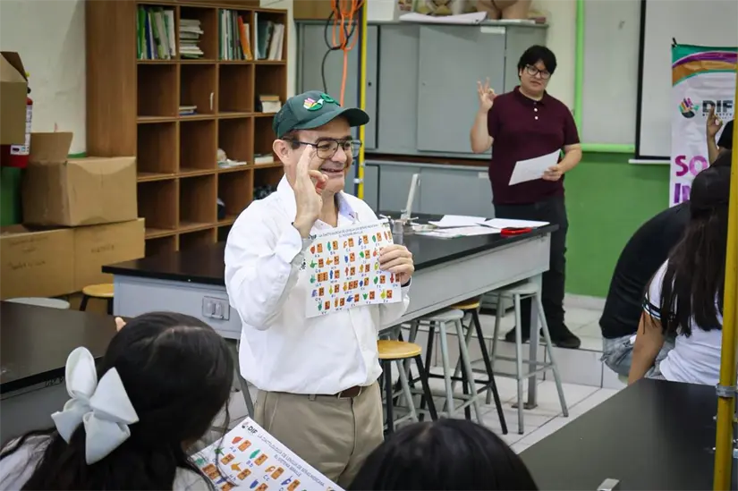 Estuvieron presentes varias autoridades. Foto: DIF Culiacán