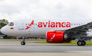 Inicia operaciones la ruta de vuelo Monterrey–Bogotá; frecuencia de salidas