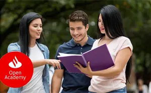 Beca Santander Media Manutención 2025: requisitos para obtener el apoyo de 4 mil 500 pesos para universitarios