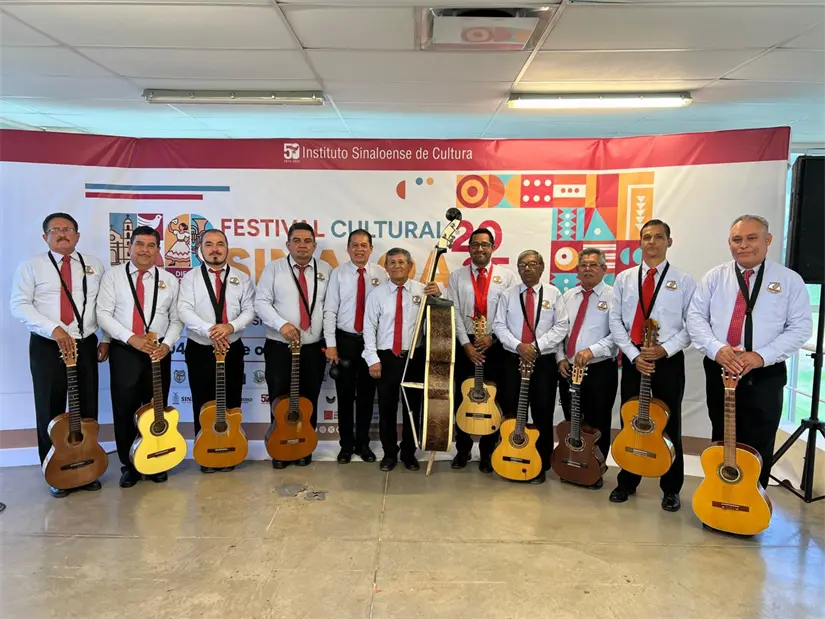 La Rondalla Tahue inaguró el gran Festival Cultural Sinaloa 2025 en Navolato.