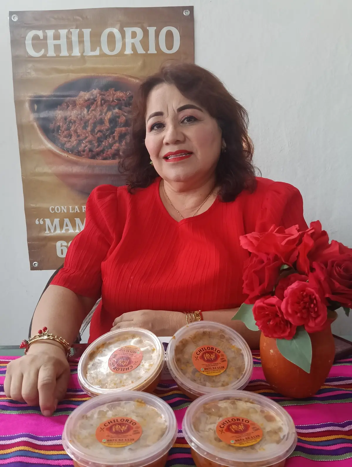 Yoli es una mujer emprendedora y orgullosa de su receta de chilorio.