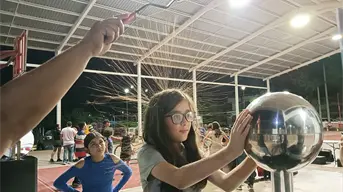 Expo Ciencia acerca el conocimiento y la curiosidad a familias de Colinas de la Ribera, en Culiacán