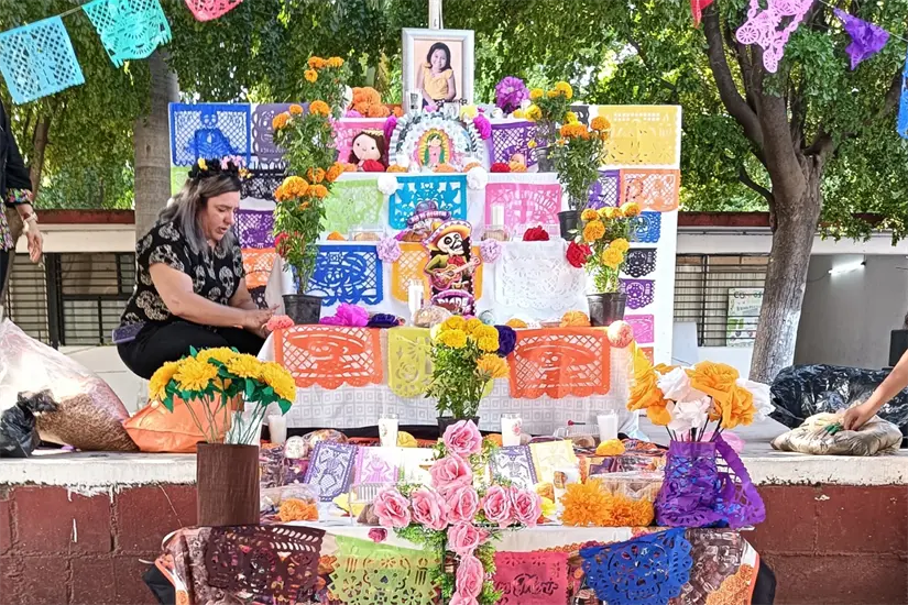 La comunidad escolar de la Secundaria No. 5 de El palmito, reafirmó su compromiso con la educación integral, el arte y la cultura, demostrando que recordar también es una forma de seguir aprendiendo.