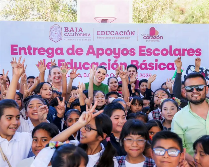 Estudiantes de zonas vulnerables recibirán los apoyos escolares en Baja California. Foto: Cortesía