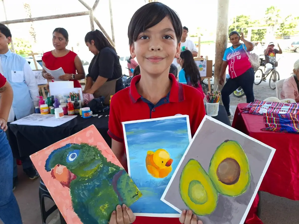 Niños descubren su talento en nuevos talleres de arte en Villa Juárez