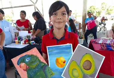 Niños descubren su talento en nuevos talleres de arte en Villa Juárez