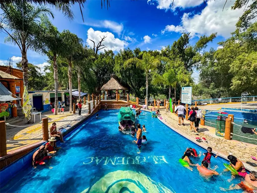 Balneario El Huemac es una de las mejores opciones para disfrutar de las aguas termales. Foto: Cortesía.