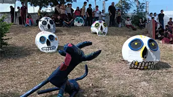 Celebran con arte, música y tradición el Día de Muertos en la Secundaria Técnica 90 de Santa Fe