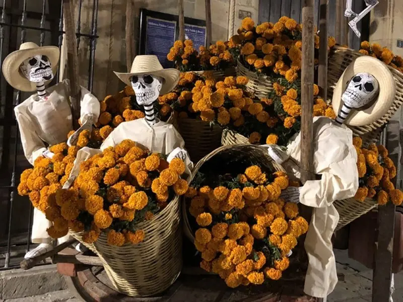 El Día de Muertos en Capulálpam cuenta con grandes actividades culturales. Foto: Cortesía.