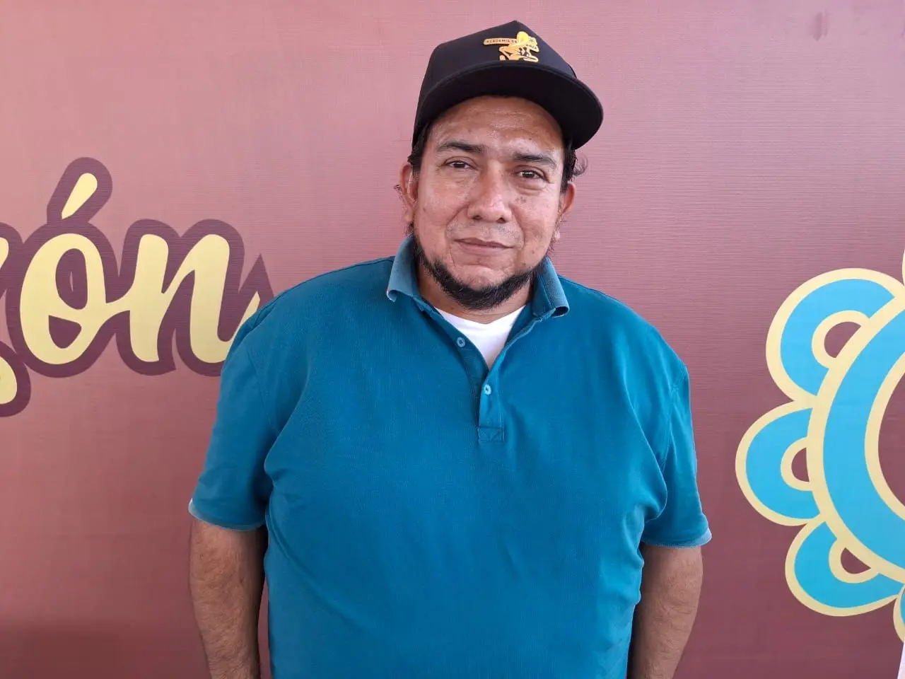 Jesús Valerio Quintero Machado, director de la Compañía Pueblo Mestizo, durante un ensayo en Villa Juárez.