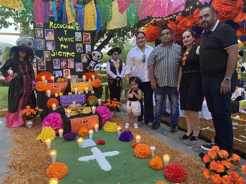 Arte, cultura y tradición: San Ignacio honra a sus difuntos con emotivos altares