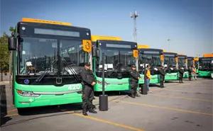 Estrenan 60 nuevos camiones de transporte público en Nuevo León