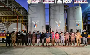 Operativo en Veracruz contra huachicol deja 8 detenidos y 250 mil litros de combustible asegurados