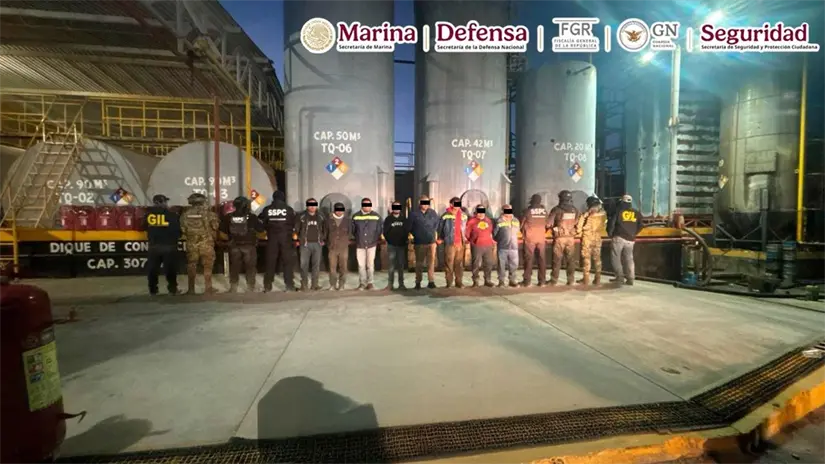 Ocho hombres fueron detenidos en el inmueble. Foto: SSPC