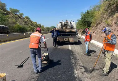 Sinaloa suma 26 millones de pesos invertidos en bacheo de carreteras