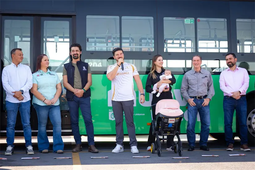 Suman nuevos camiones al transporte público de Nuevo León. Foto: Cortesía