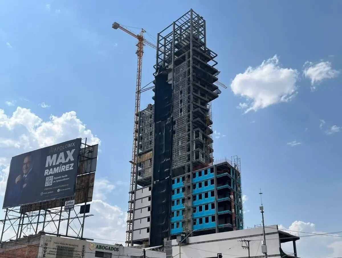 Estas son las características de la Torre Mazaryk, el edificio más alto de Aguascalientes. Foto: Pakolin VL.