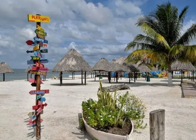 No lo dudes y visita Playa Bonita en Campeche. Foto: Cortesía.