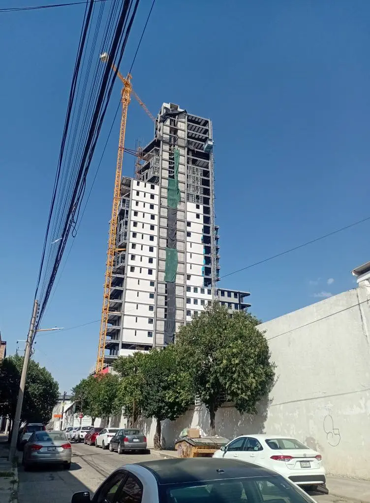 La Torre Mazaryk estará lista para noviembre de 2026. Foto: Hector Cheivz. 