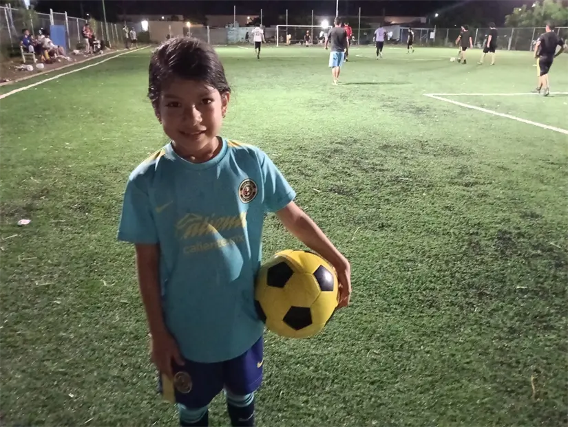 Además de buenos para el deporte, Alina y Max son destacados estudiantes de tercer año de la primaria Ramón F. Iturbe.