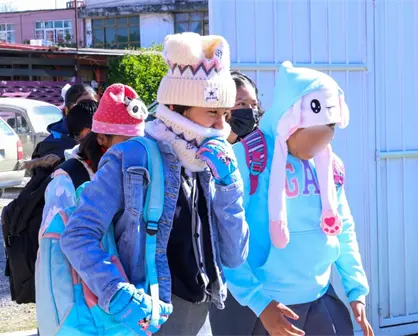 Cambian el horario de entrada y de salida en las escuelas de Puebla por el frío