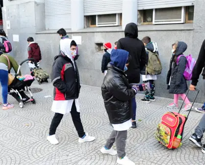 ¿Cuándo cambia el horario de entrada y salida para los alumnos de educación básica en Querétaro?