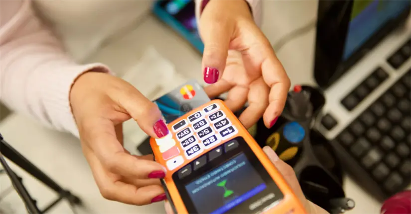 Aprovecha las promociones del Buen Fin en más de 200 tiendas con la tarjeta Banamex. Foto: cortesía.