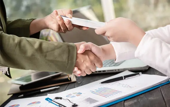 ¿Puedes obtener un préstamo si estás en Buró de Crédito? Conoce los mitos y soluciones