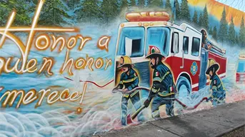 Bomberos de Culiacán reciben homenaje con emotivo mural en Alturas del Sur