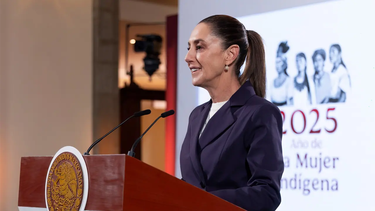 Claudia Sheinbaum durante La Mañanera de este miércoles del 2025.