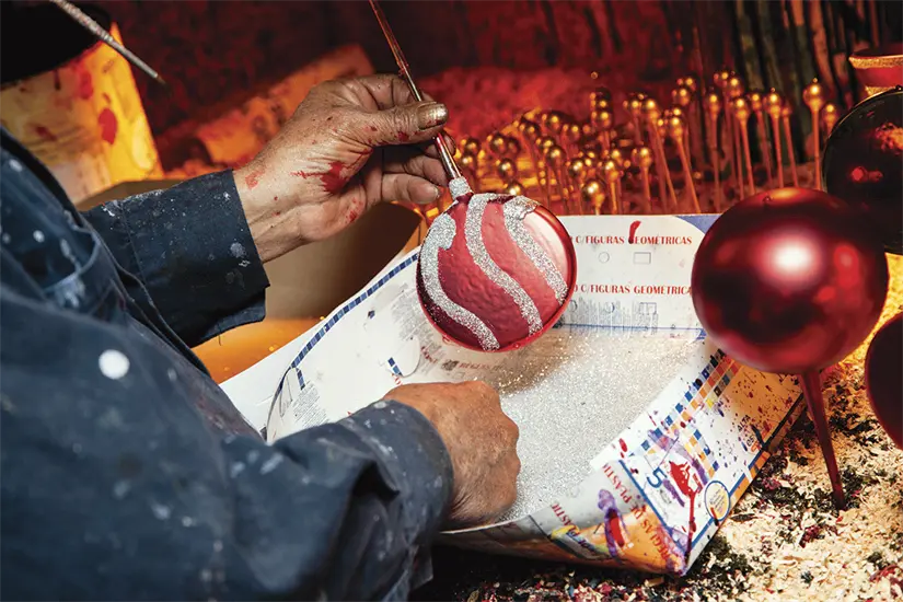 La elaboración de esferas es de sus principales atractivos. Foto: Cortesía