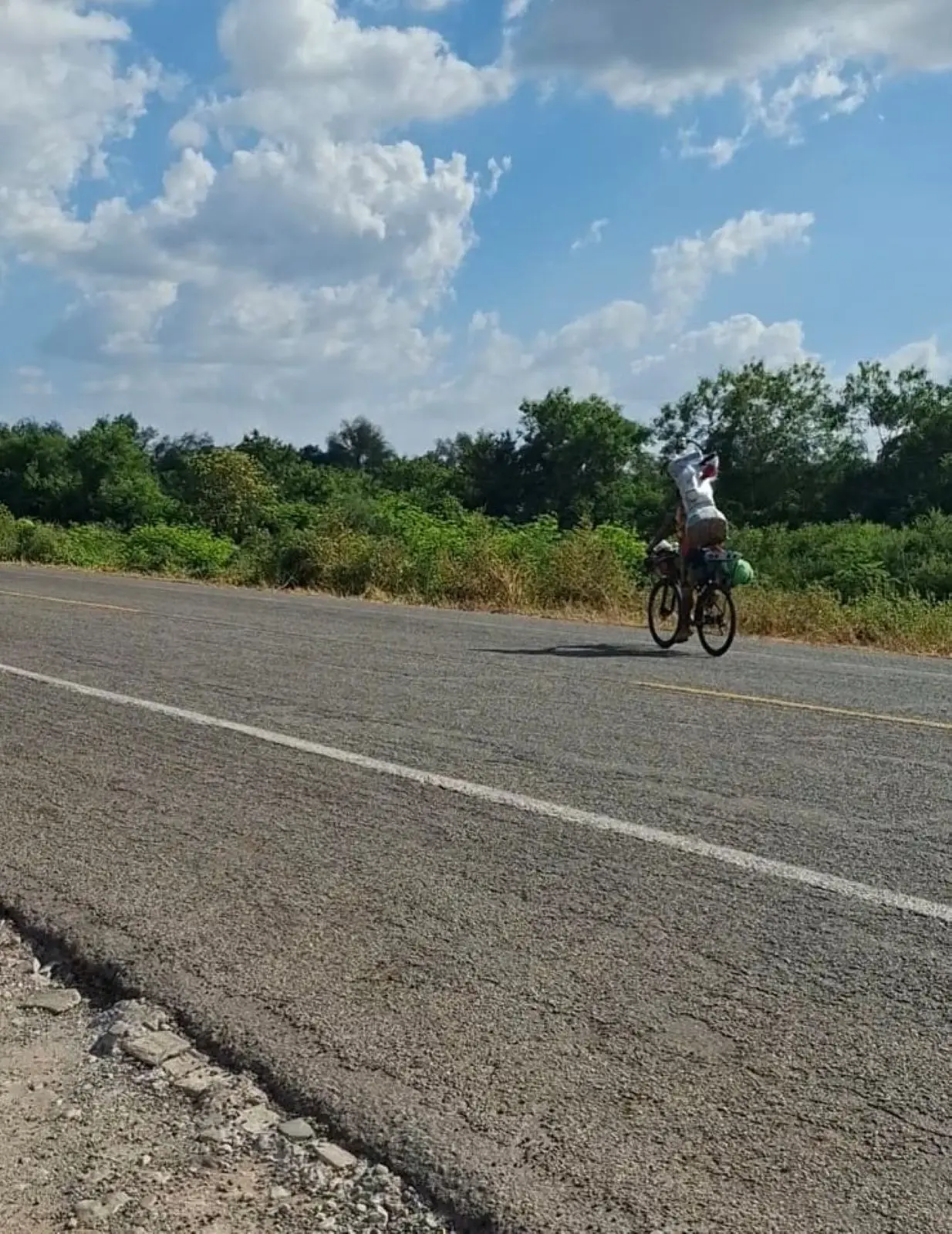 Miguel Ángel Martín va de regreso a Yucatán tras cumplir manda a San Judas Tadeo en Sinaloa. Foto: Cortesía