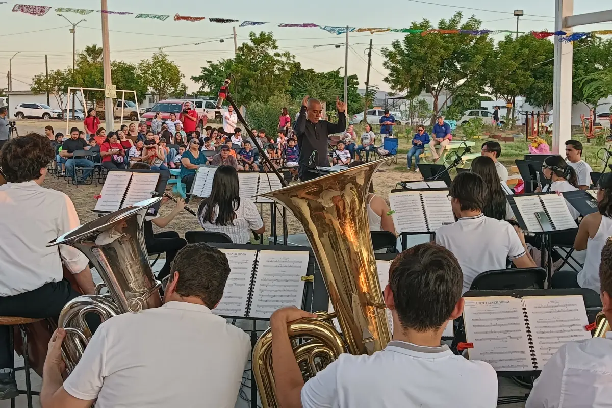 El programa “El Arte Alegra tu Parque” busca acercar el arte y la cultura a más de 400 centros comunitarios de Culiacán mediante presentaciones y actividades gratuitas. | Imágenes de Francisco Castro