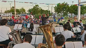 El arte ilumina el Parque Prados del Sol 2 del Desierto: música, tradición y comunidad