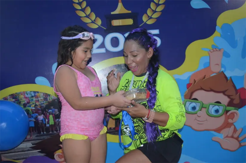 La pasión y dedicación de Diana dejan una huella imborrable en cada niño o niña que tiene la fortuna de aprender bajo su guía. Foto: Juan Madrigal