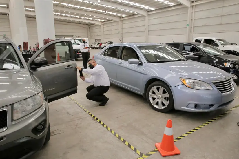 Extienden plazo para regularizar autos chocolate en México. Foto: Cortesía