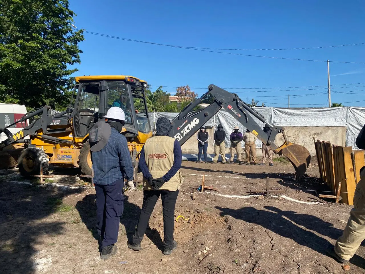 Reanudan excavaciones forenses en el panteón 21 de Marzo de Culiacán: buscan recuperar más de 25 cuerpos.